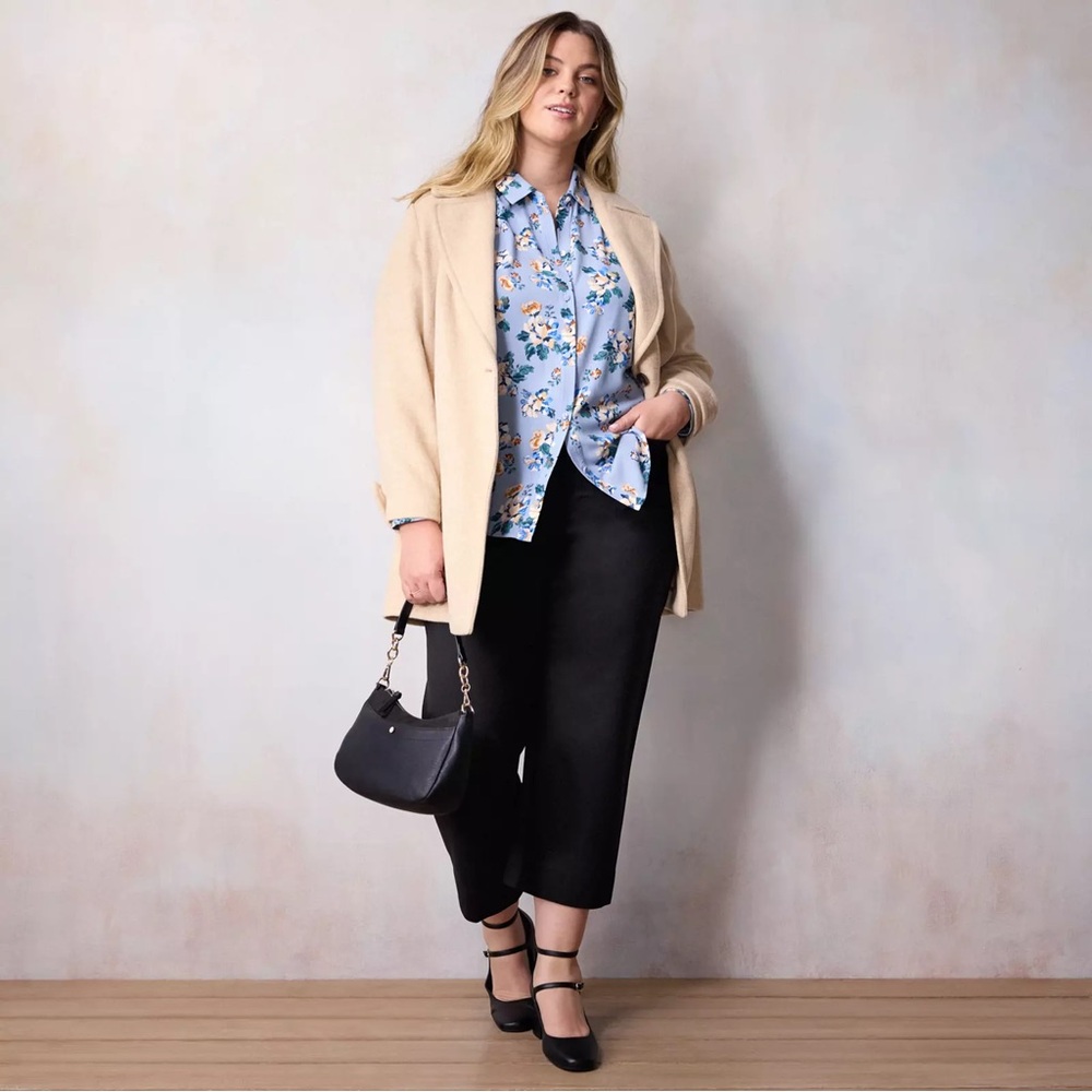 LC Lauren Conrad Collared Button-Front Shirt in Blue Blooming Plus Size 1X - Picture 5 of 11